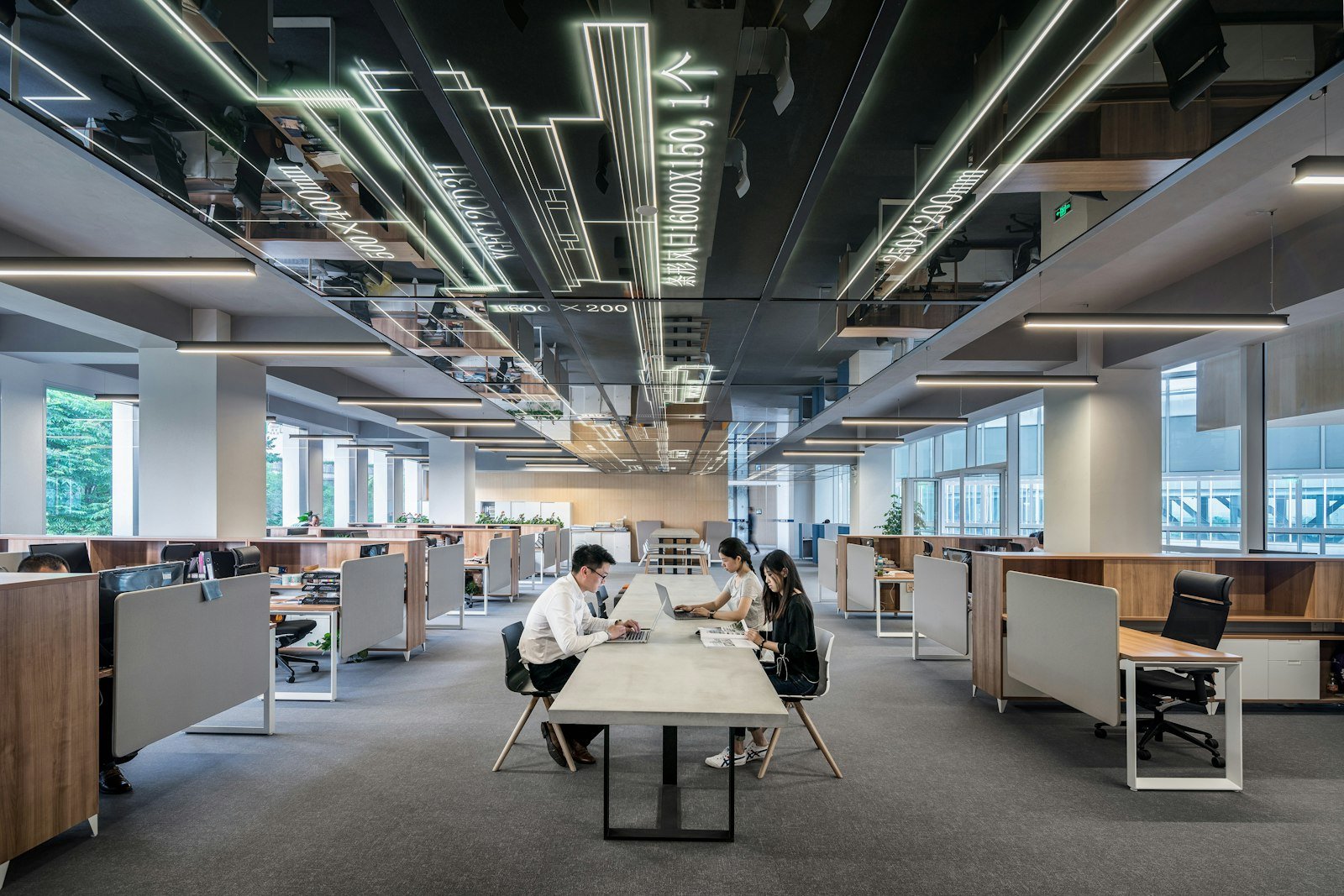 Modern workspace